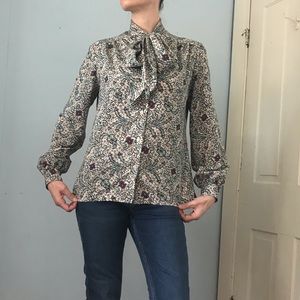 Vintage 1970’s Lady Manhattan Button down blouse